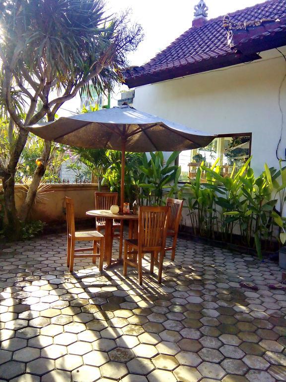 Arya Inn Enny Salon And Spa Nusa Lembongan  Bagian luar foto